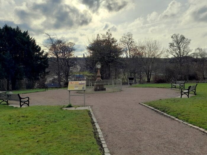 Dunlop Memorial Fountain