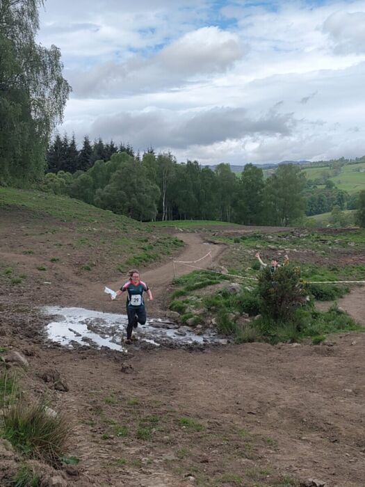 Jules takes the short muddy route